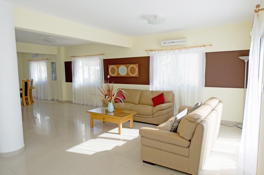 Hara Nissi Beach Villas Ayia Napa Phòng bức ảnh
