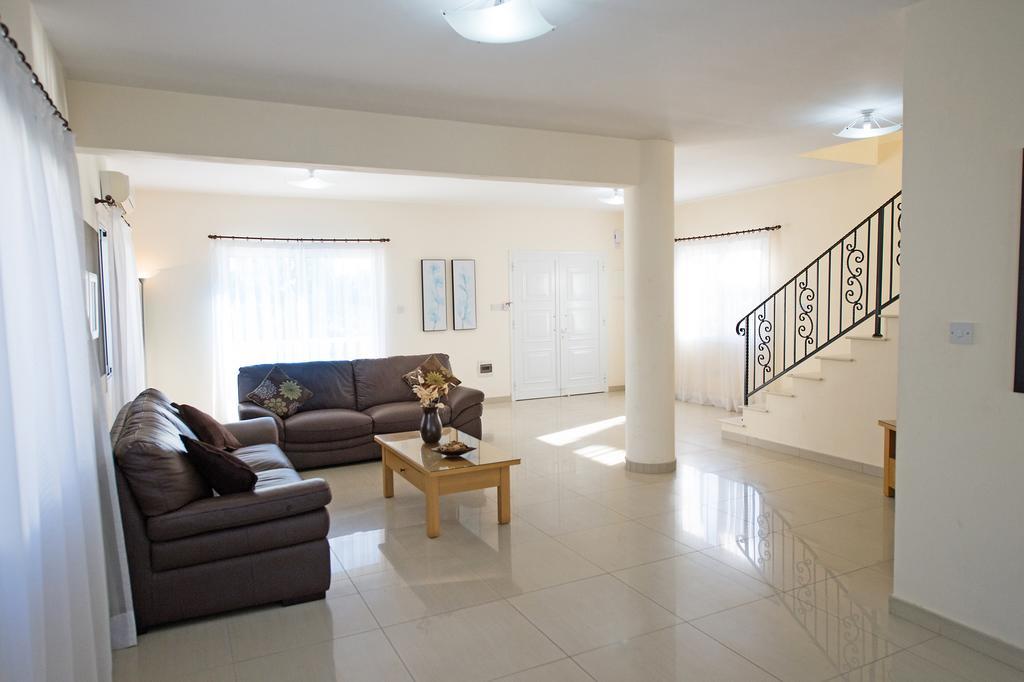 Hara Nissi Beach Villas Ayia Napa Ngoại thất bức ảnh